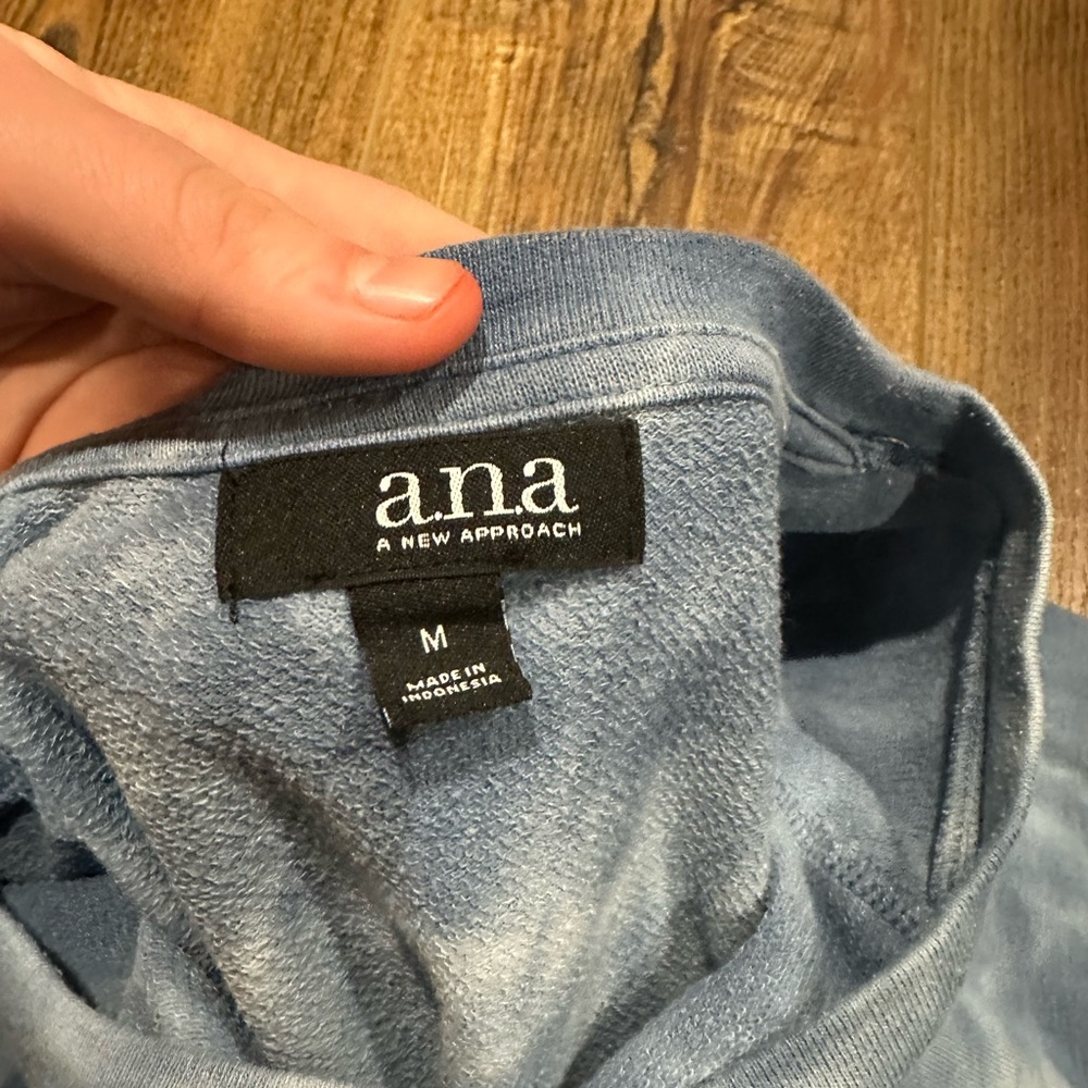 Blue and white kind of tie-dyed shirt size M Ana